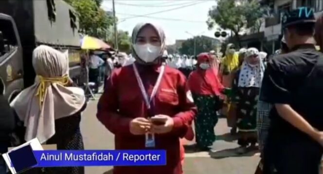 
Ribuan Jamaah dari Berbagai Daerah Hadiri Haul KH Hamid Pasuruan ke-40 dengan Prokes Ketat