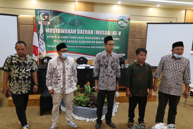 
Lima Nama Resmi Didapuk Jadi Presidium KAHMI Banyuwangi