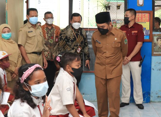 
Pemkot Pasuruan Targetkan 1000 Anak Tervaksin dalam Sepekan