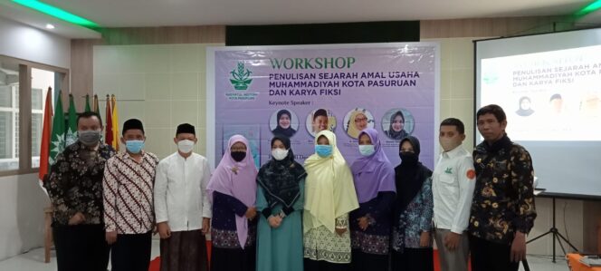 
Bunda Sufir Istri Wawali Beri Motivasi Anak Muda untuk Berkarya