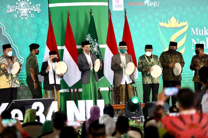 
Pukul Rebana, Presiden Jokowi Resmi Buka Muktamar Ke-34 NU di Lampung