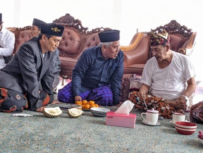 
Dinilai Layak Jadi Caketum Alternatif, Kiyai Marzuki Mustamar Dapat Restu Habib Lutfi