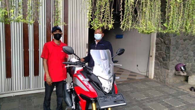 
MPM Honda Jatim Mulai Kirimkan New CB150X ke Rumah Konsumen
