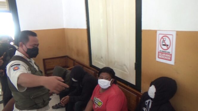 
Remaja Gulingkan Fasilitas Taman yang Sempat Viral Berhasil Diamankan