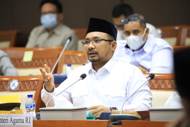 
Gus Menag: Tidak Ada Pemberhentian Umrah, Tetap One Gate Policy
