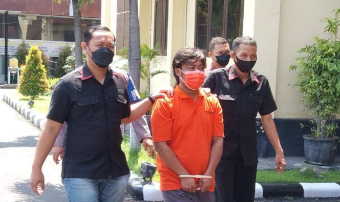 
Pelaku Begal Payudara Ditangkap, Motifnya Mengaku Tak Tahan Melihat Korban Berpakaian Ketat