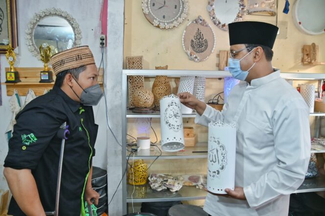 
Kunjungi Oemah Craft, Ini Komitmen Gus Ipul untuk Penyandang Disabilitas