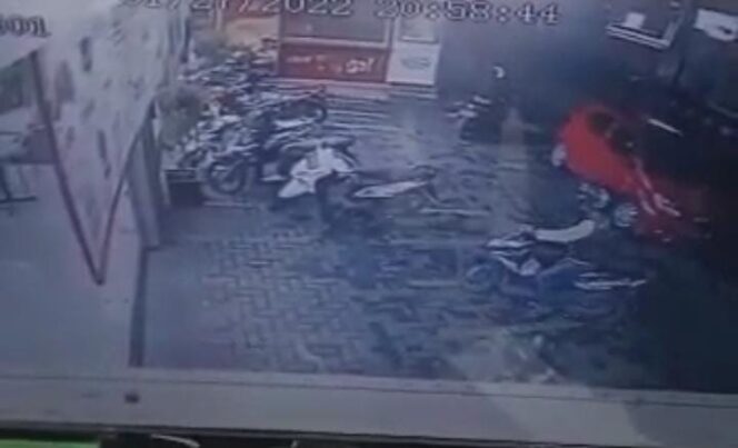 
Lagi, Aksi Pencurian Motor di Pasuruan Terekam CCTV