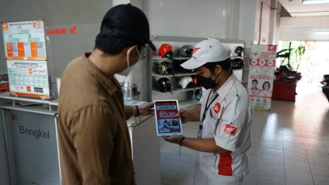 
Mau Service Motor dapat Angpao?  Langsung Saja ke Bengkel AHASS Jatim & NTT