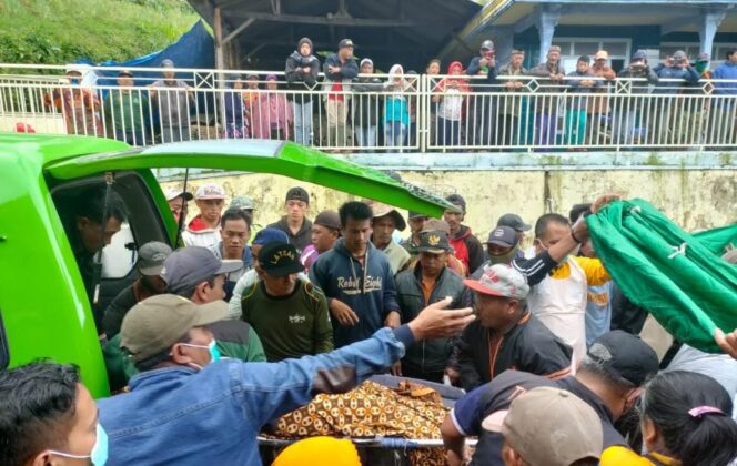 
Terseret Longsor, Wanita di Pasuruan Ditemukan Tewas