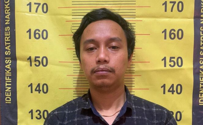 
Polisi Amankan 1,98 gram Sabu dari Seorang Pengedar di Puspo