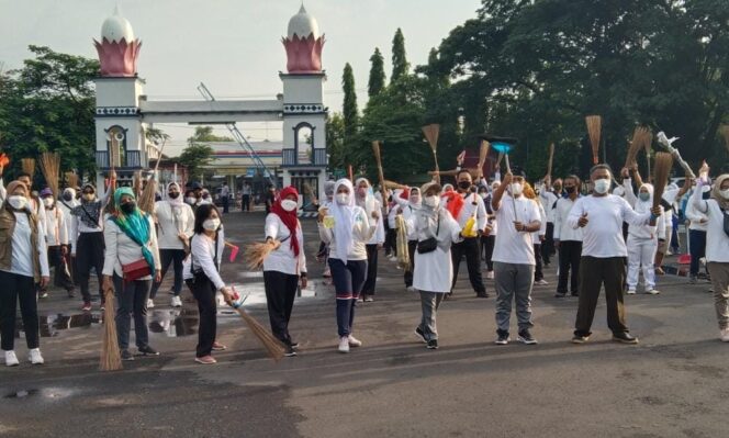 
Wawali Mas Adi: Pemkot Pasuruan Harus Jadi Lokomotif Perubahan Wujudkan Kebersihan Lingkungan