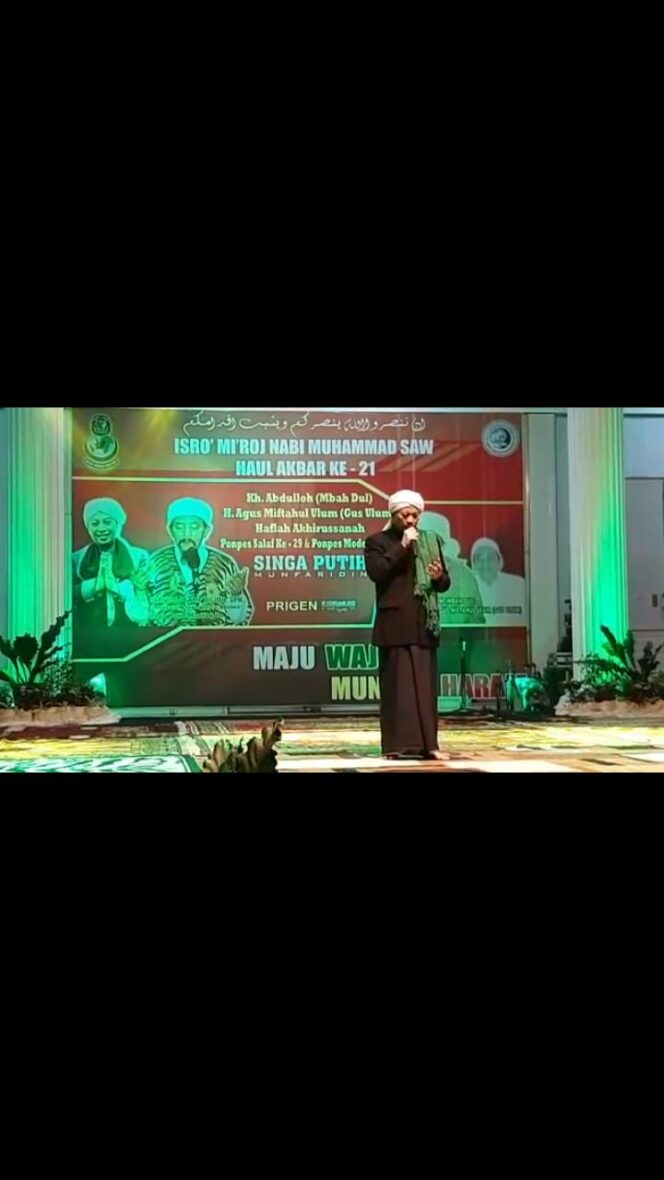 
Opick Tombo Ati Ajak Masyarakat dan Santri  Bershalawat