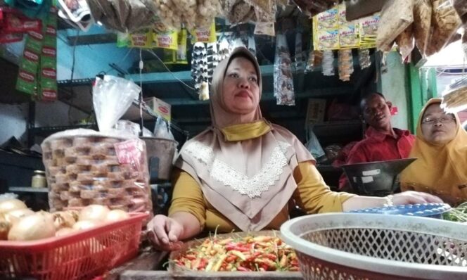 
Cuaca Buruk, Harga Cabai Rawit di Pasuruan Naik