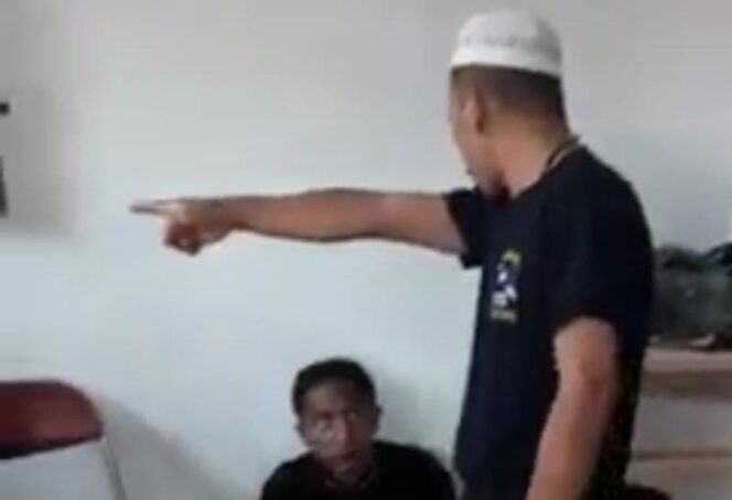 
Spesialis Maling Sandal Jamaah di Masjid Jami’ Pasuruan Ditangkap, Ini Tampangnya…