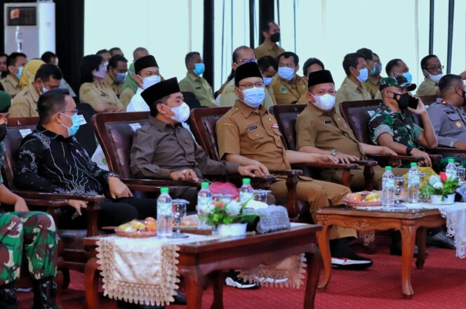 
Buka Musrenbang RKP, Gus Ipul Fokuskan Pada Pembangunan Infrastruktur