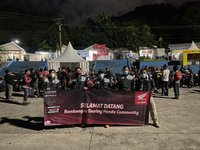 
Komunitas Honda Jatim Sukses Jelajahi 3 Pulau Nobar MotoGP Mandalika
