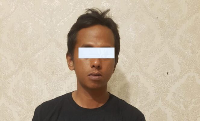 
Pengedar Sabu di Pasuruan Ditangkap di Toilet Saat Hendak Transaksi