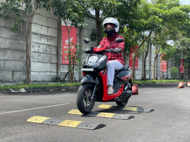 
MPM Honda Jatim Kenalkan New Honda Genio, Skuter Matik Gaya Baru Makin Seru Berani Tampil Beda
