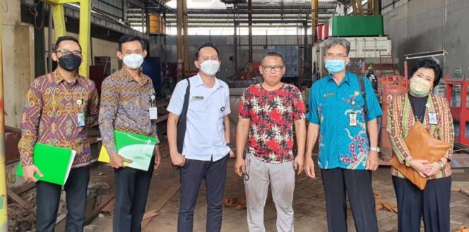 
Tingkatkan Kepatuhan, BPJS Ketenagakerjaan dan Pengawas Ketenagakerjaan Jawa Timur Periksa Perusahaan di Pasuruan