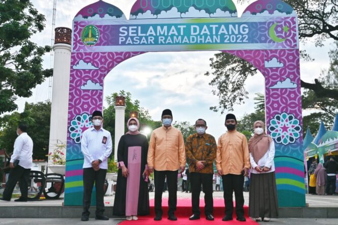 
Upaya Tingkatkan Perekonomian Kota Pasuruan, Pemkot Gelar Pasar Ramadan