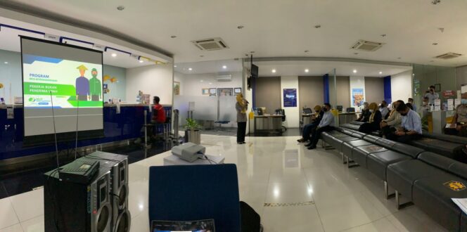
Pastikan Agen Bank Mandiri di Wilayah Pasuruan Terlindungi Program BPJAMSOSTEK