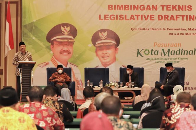 
Gus Ipul: Merancang Peraturan Harus Selaras dengan Aspirasi dan Kepentingan Masyarakat ﻿