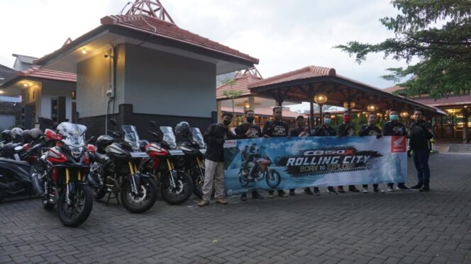 
Konsumen Honda CB150X Malang Jajal Ketangguhan Honda CB150X