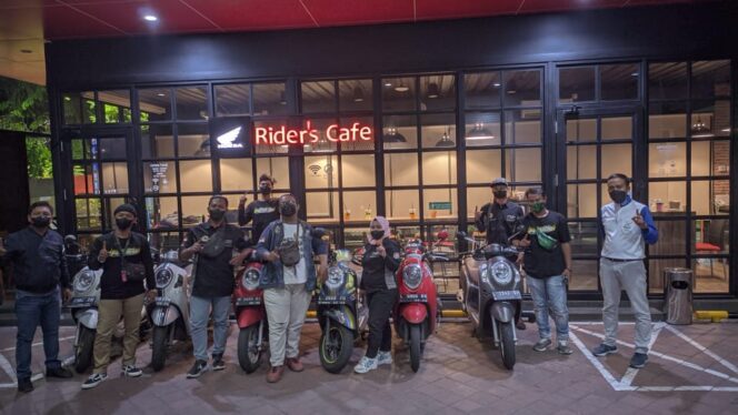 
Kopdar Asik Bersama Komunitas Scoopy Surabaya