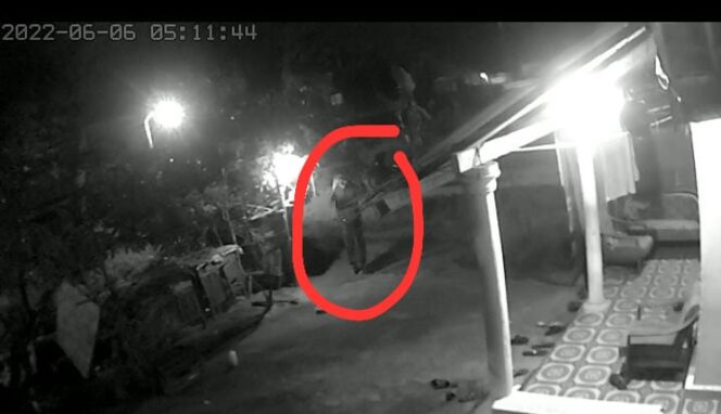 
Maling Ayam di Pasuruan Terekam CCTV Saat Beraksi