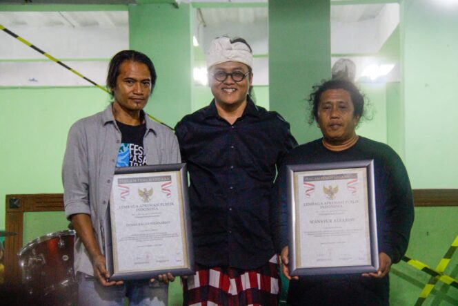 
Lembaga Apresiasi Publik Indonesia Beri Penghargaan Seniman hingga Menteri BUMN