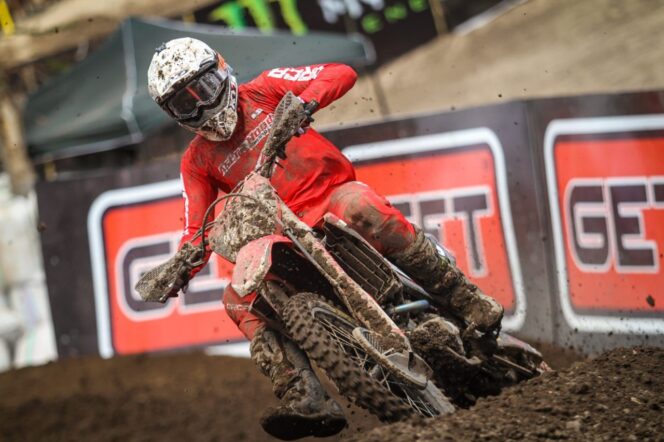 
Delvintor Tampil sebagai Crosser Wildcard Terbaik di MXGP Samota