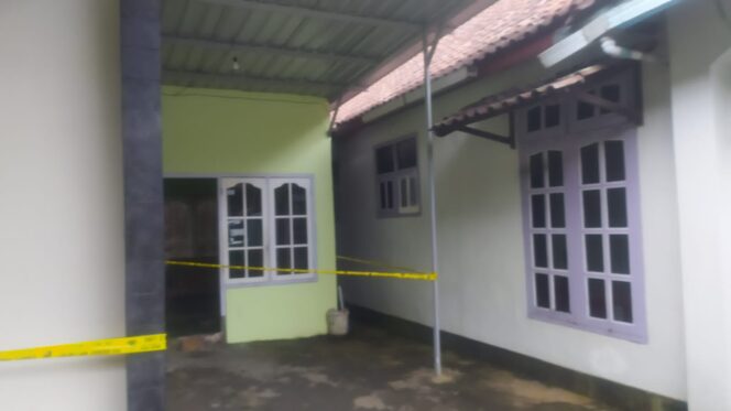
Prigen Berdarah, Suami Tega Bunuh Istri saat Nginap di Villa