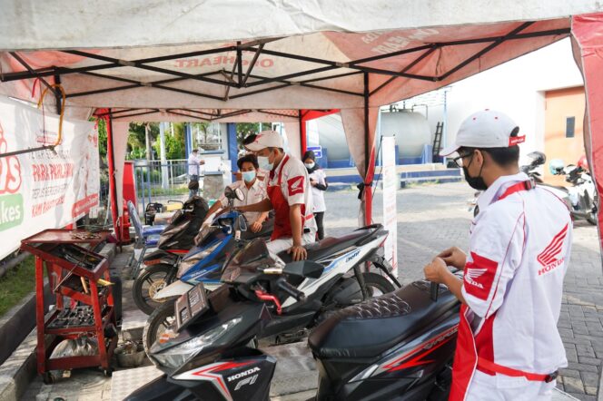
Manjakan Konsumennya, MPM Honda Jatim Berikan Layanan Service Kunjung untuk Instansi