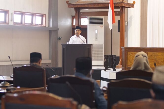 
Paripurna III, Mas Adi Sampaikan Pemkot Pasuruan Akan Terus Tingkatkan Kinerja