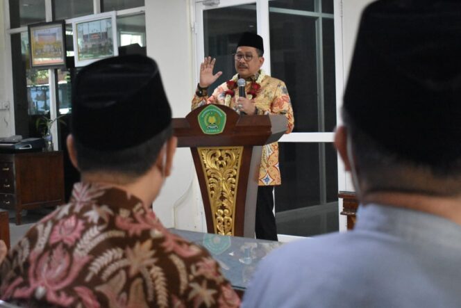 
Jelang Tahun Politik, Wamen Ingatkan ASN Kemenag untuk Jaga Kerukunan