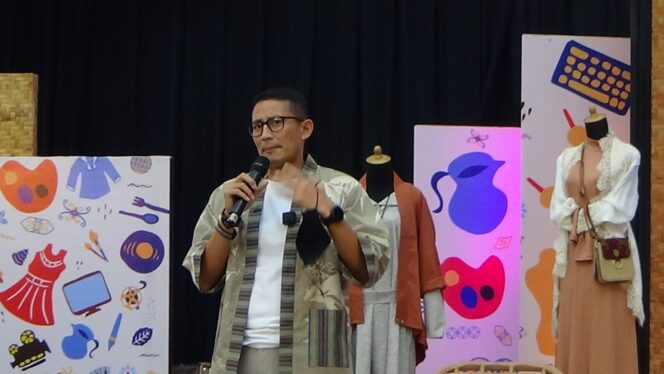 
Pulih Lebih Cepat, Menparekraf Sandiaga Uno Dorong UMKM Sidoarjo Go Internasional