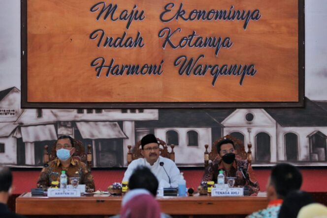 
Evaluasi Sakip Tahun 2022, Gus Ipul Minta Perangkat Daerah Saling Bersinergi