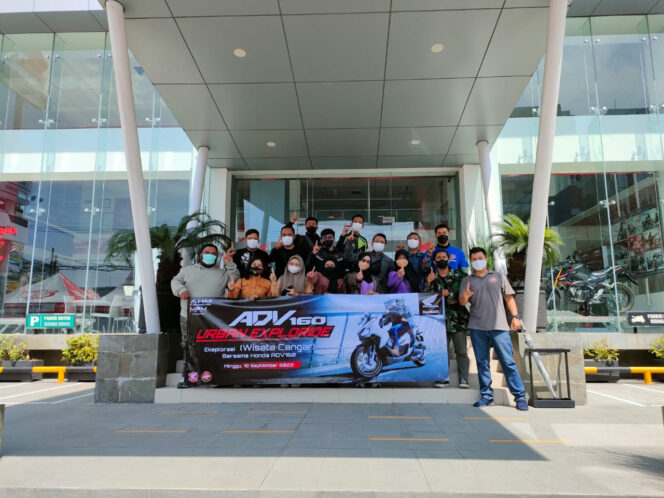 
Kenalkan Wisata Cangar, Bikers Honda Jelajah Bersama Honda ADV