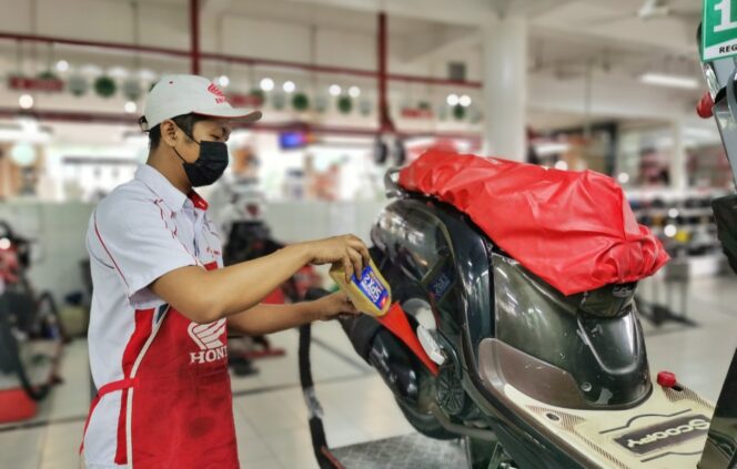 
Perhatikan Hal ini Saat Motor Terkena Banjir