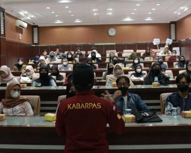 
Workshop Jurnalistik Ramaikan Asia Career Expo 4