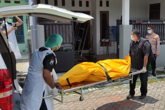 
Jenazah Lansia Ditemukan di Sidoarjo, Diduga Karena Ini…