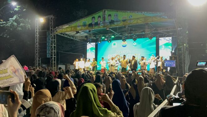 
DPRD Kabupaten Pasuruan Gelar Gema Sholawat Bersama Syubbanul Muslimin