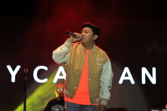 
Denny Caknan Meriahkan Puncak HKN Kota Pasuruan