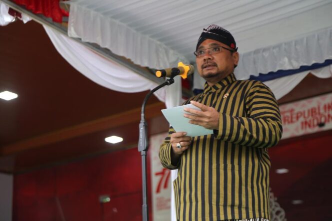 
Gus Men Minta ASN Kemenag Harus Jadi Simpul Kerukunan