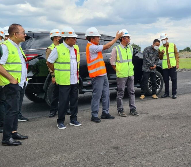 
Moeldoko Optimistis Bandara Dhoho Kediri Akan Tumbuhkan Daerah Ekonomi Baru