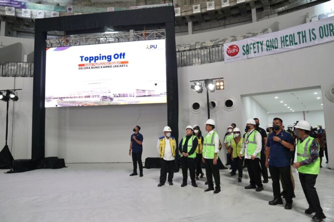 
Di Hadapan Presiden Jokowi, Erick Thohir: Stadion Indoor Multifungsi GBK Terbesar di Indonesia