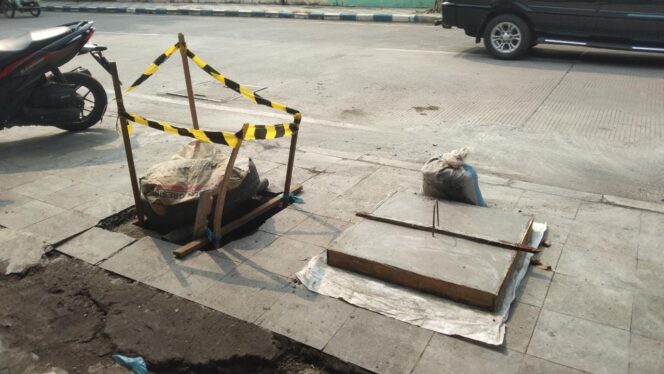 
Kebacut! Gorong-gorong di Kota Pasuruan Dicuri Maling