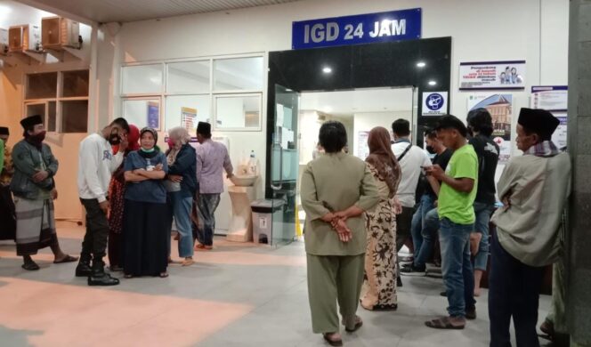 
Tiga Pria di Pasuruan Carok hingga Bersimbah Darah
