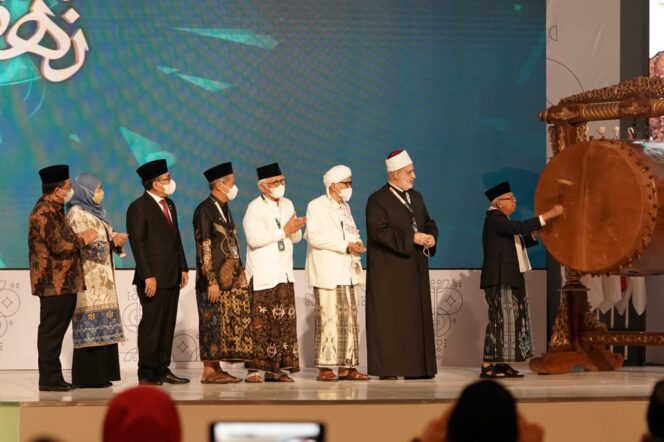 
Buka Muktamar Fikih Peradaban, Wapres: Ilmu Fikih Harus Mampu Menyesuaikan Perkembangan Zaman